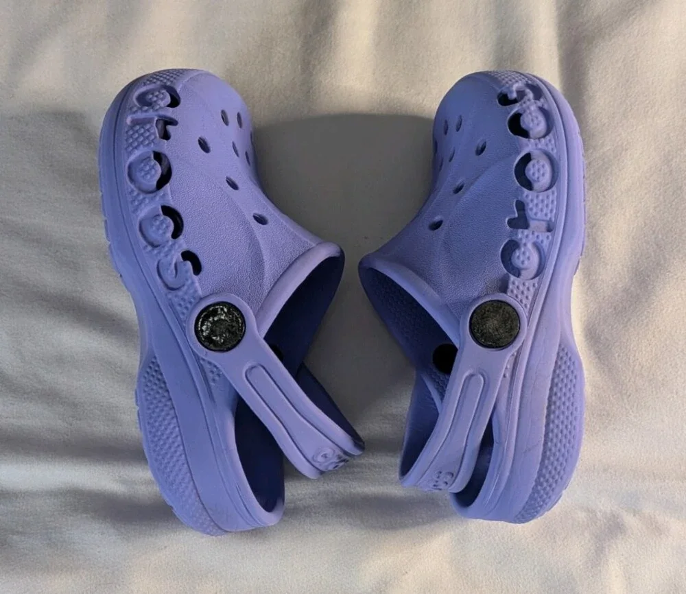 Crocs Classic Clog Unisex Kids Purple Rubber Slip On Clog Sandals C9